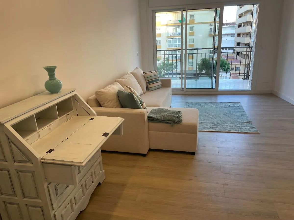 شقة Piso A Estrenar Junto A La Playa فوينخيرولا 0*,  إسبانيا